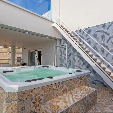 Awesome In With Jacuzzi * Grottaglie
